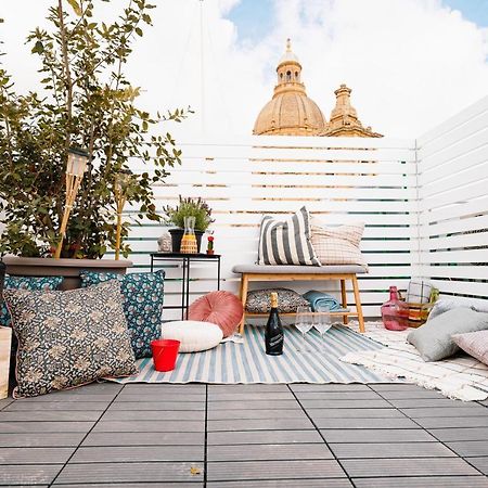 Вилла A Modern Maltese Townhouse In Siggiewi Экстерьер фото